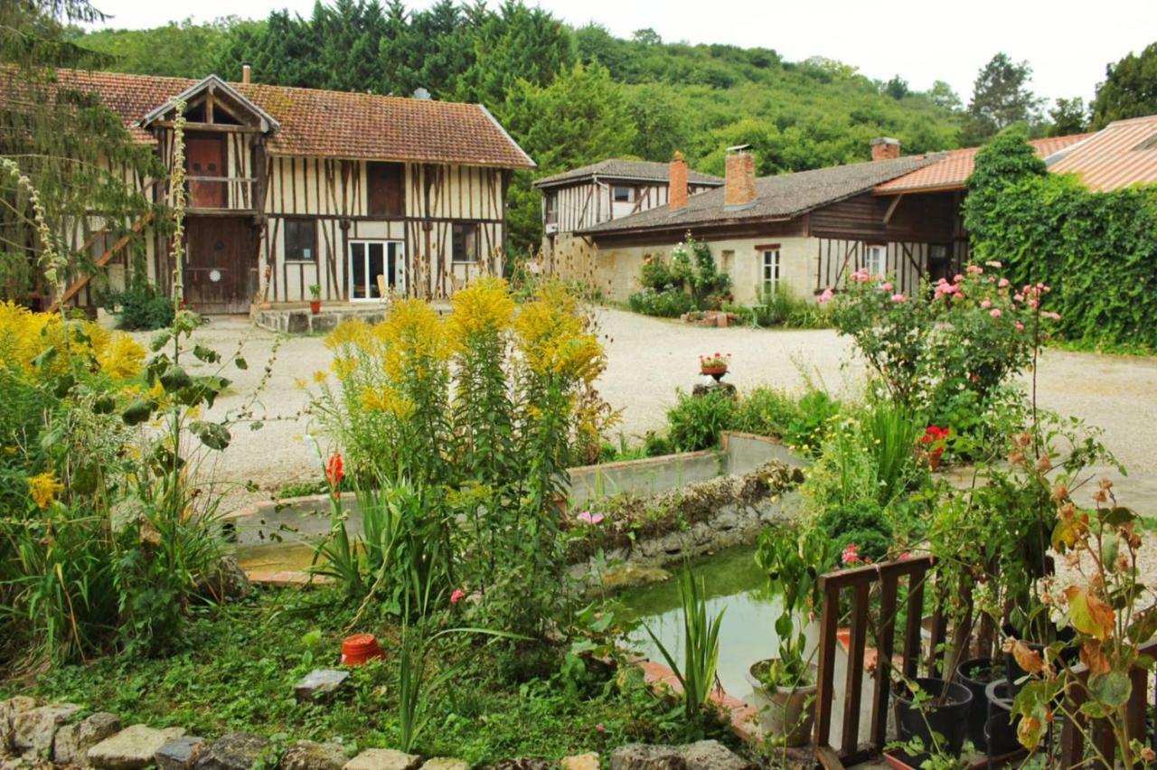 Apartmán Ferme Du Mont Moret Courdemanges Exteriér fotografie